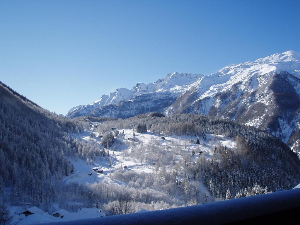 Residence Larice Bianco Campodolcino Buitenkant foto